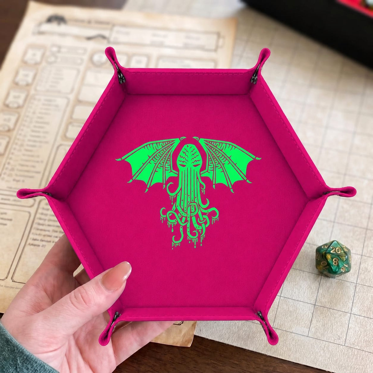 Winged Cthulhu Rising - DICE TRAY Winged Cthulhu Rising Dice Tray | Foldable PU Leather D&D Tray