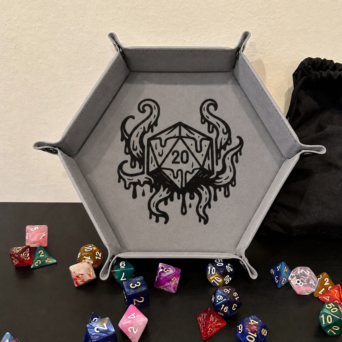 Eldritch Melting D20 - DICE TRAY Eldritch Melting D20 Dice Tray | Foldable PU Leather D&D Tray